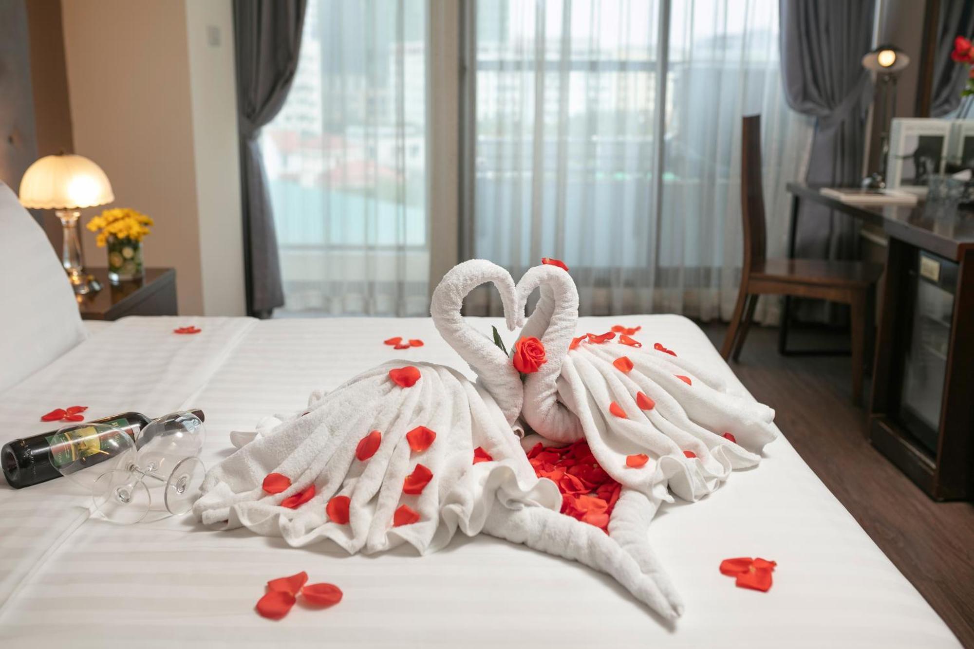 Brilliant Me Tri Hotel & Spa Ханой Экстерьер фото