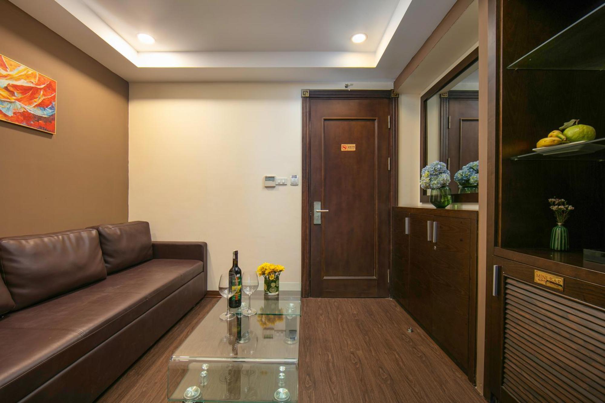 Brilliant Me Tri Hotel & Spa Ханой Экстерьер фото