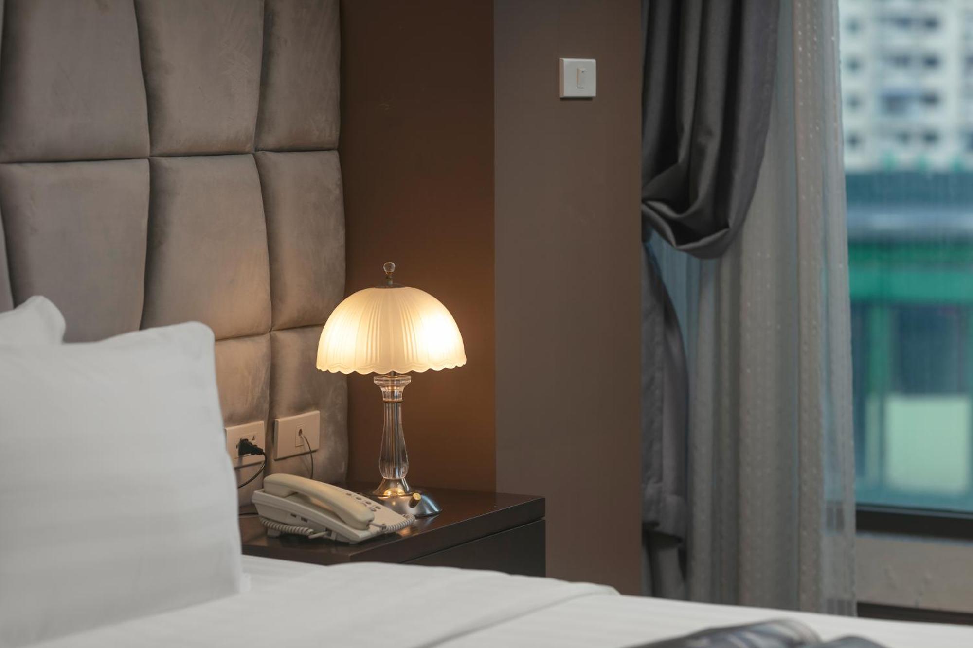 Brilliant Me Tri Hotel & Spa Ханой Экстерьер фото